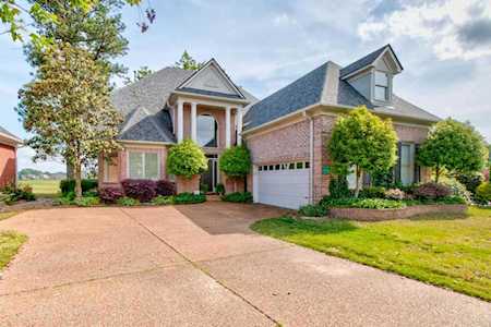 60 Pinehurst Dr Oakland, TN 38060
