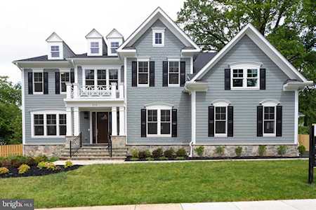 212 Tapawingo Rd SE Vienna, VA 22180