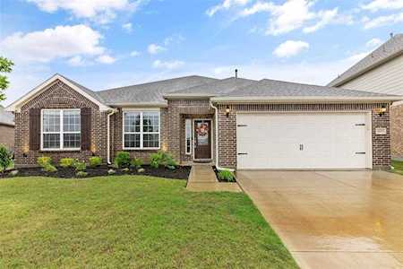 8105 Brahmin Court Fort Worth, TX 76131