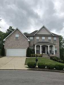 869 Fonnic Dr Nashville, TN 37207