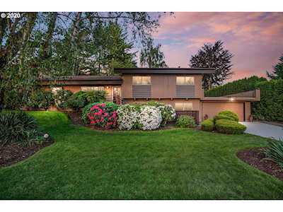 9203 NW 27th Ave Vancouver, WA 98665