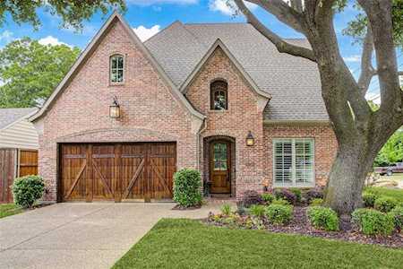 4302 Woodcrest Lane Dallas, TX 75206