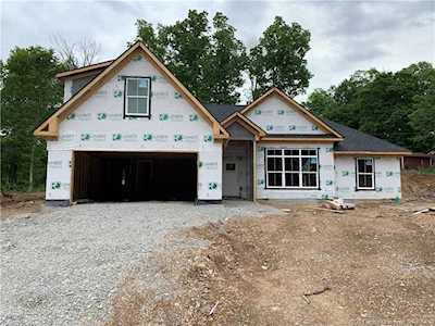 9511 Glenmore Ct Charlestown, IN 47111