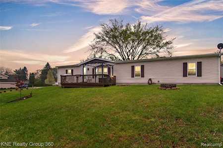 141 Diversy Dr Brooklyn Vlg, MI 49230