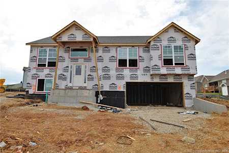 1216 - Lot 327 Knob Hill Blvd Georgetown, IN 47122