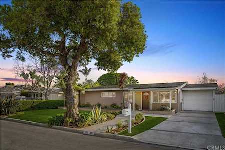 321 Ramona Place Costa Mesa, CA 92627