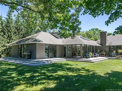 19 Hifield Drive Washington, CT 06794