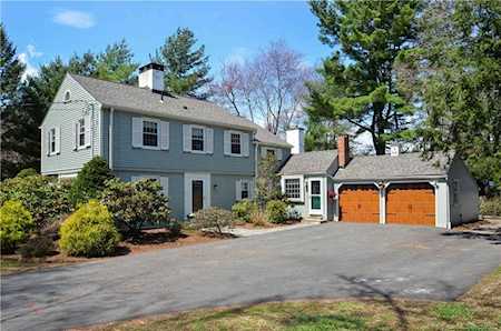 26 Forest Hills Drive West Hartford, CT 06117