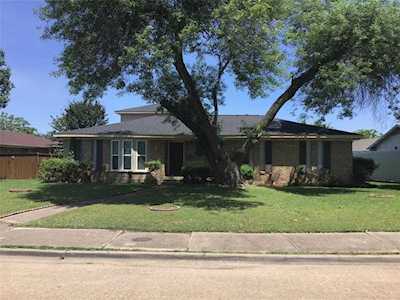 5115 Banting Way Dallas, TX 75227