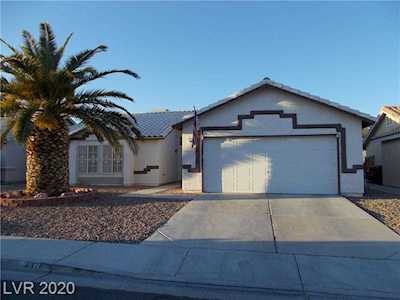 4374 Valley Regal Way North Las Vegas, NV 89032