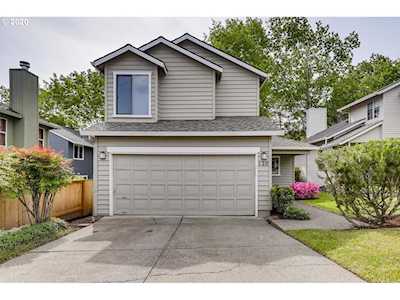120 Kingsgate Rd Lake Oswego, OR 97035