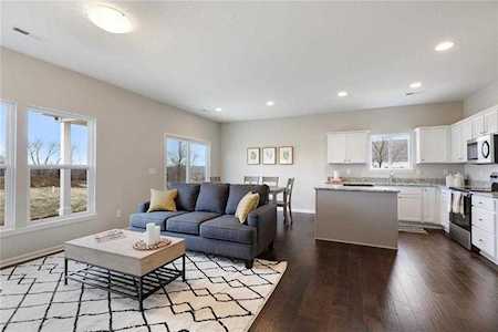 7916 NW 124th St Kansas City, MO 64163
