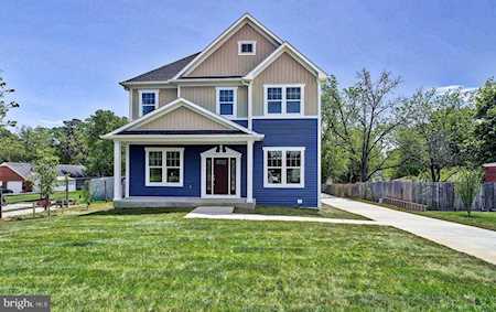 6031 Kathmoor Dr Alexandria, VA 22310