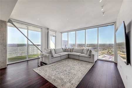 301 West Ave #3007 Austin, TX 78701