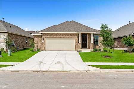 820 Centerra Hills Cir Round Rock, TX 78665