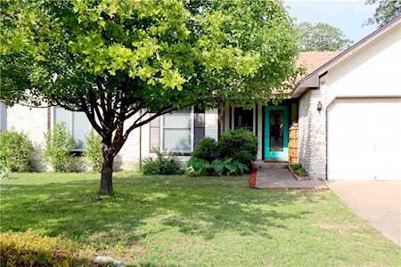 310 Twin Oak Trl Cedar Park, TX 78613