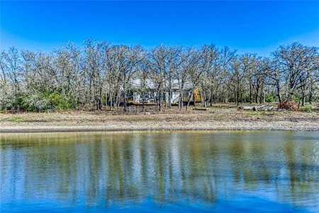 500 Jewel Ln Lockhart, TX 78644