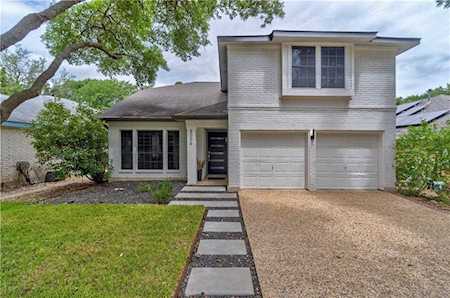 8006 Nairn Dr Austin, TX 78749