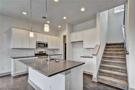 000 Confidential Ave. Leander, TX 78641
