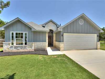 14 Honeysuckle Ln Wimberley, TX 78676