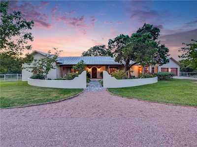 1417 County Road 200A Burnet, TX 78611