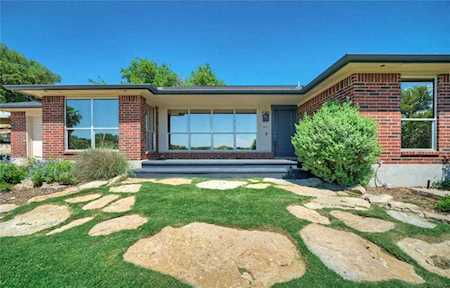 18604 Lakeland Dr Point Venture, TX 78645