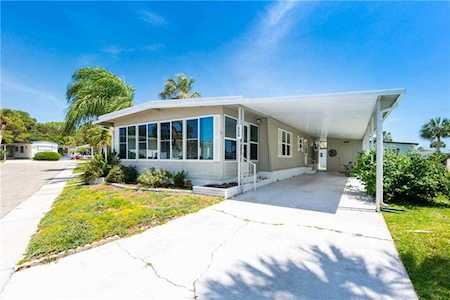 520 Lily of The Valley Dr Venice, FL 34293