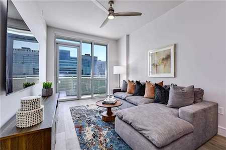 222 West Ave #2409 Austin, TX 78701