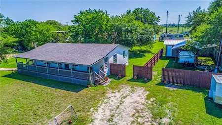 117 Regina DR Buda, TX 78610