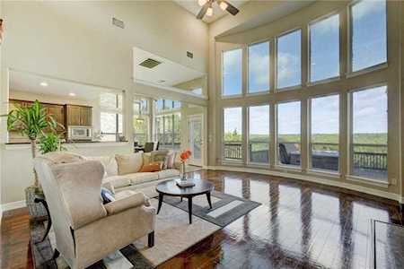 7204 Covered Bridge Dr Austin, TX 78736