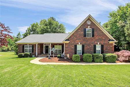 5911 Sugarcane Ct Mint Hill, NC 28227