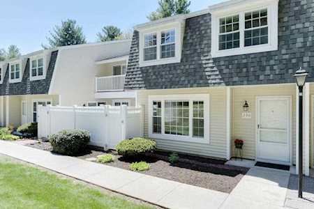 230 Edgebrook Dr #230 Boylston, MA 01505