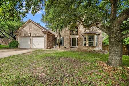 9305 Axtellon Ct Austin, TX 78749