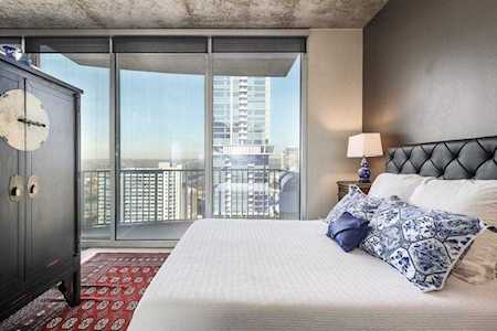 360 Nueces St #3306 Austin, TX 78701