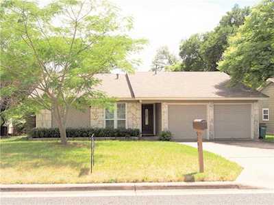 5507 Porsche Ln Austin, TX 78749