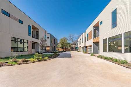 2106 Allwood Dr #B Austin, TX 78704