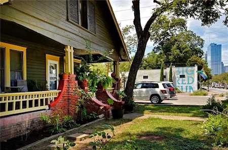 1403 E Cesar Chavez ST Austin, TX 78702