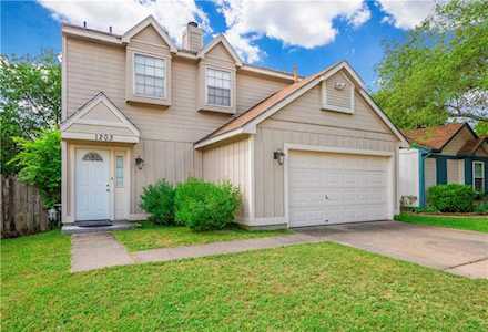 1203 Green Valley Cv Round Rock, TX 78664