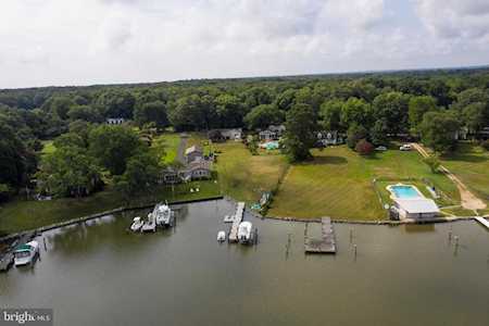 1330 River Rd Shady Side, MD 20764
