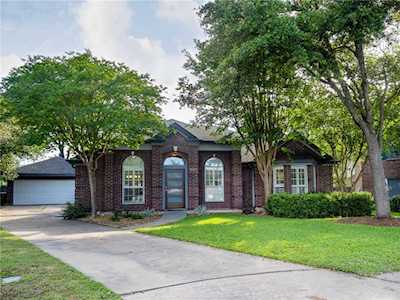6108 Dedham Ln Austin, TX 78739