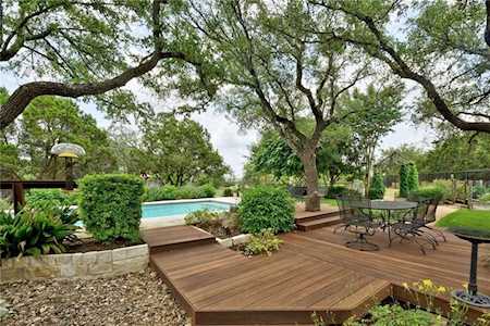5107 Great Divide Dr Bee Cave, TX 78738
