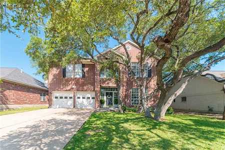8306 Ganttcrest Dr Austin, TX 78749