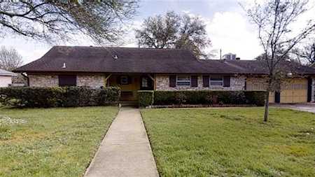 7103 Scenic Brook DR Austin, TX 78736