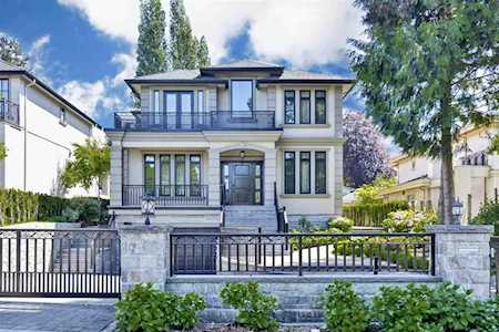 6778 Arbutus Street Vancouver, BC V6P 5S7