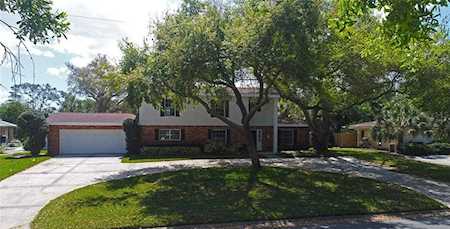 954 NE 31st Ave St Petersburg, FL 33704