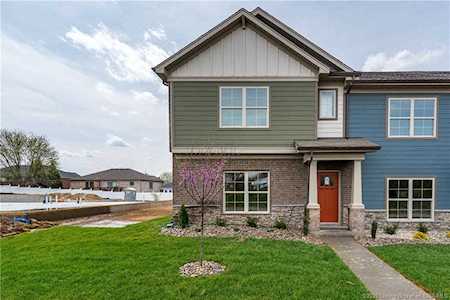 7915 Westmont Dr Sellersburg, IN 47172