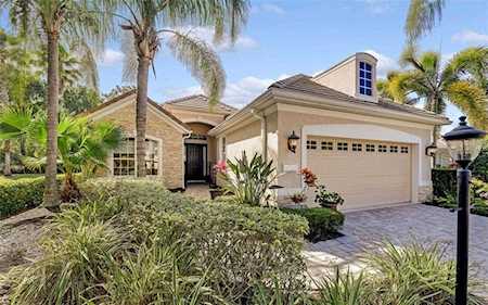 7427 Edenmore St Lakewood Ranch, FL 34202