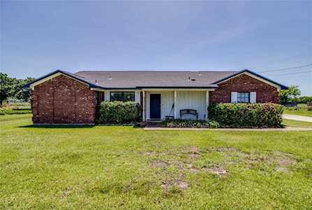 507 La Cresta Drive Red Oak, TX 75154