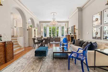 169 Commonwealth Avenue #1 Boston, MA 02116