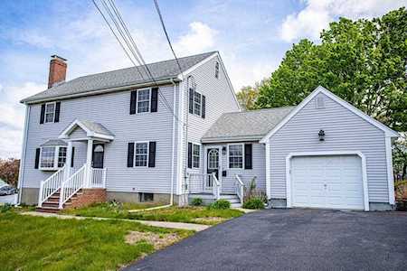 7 Waterhouse Rd Stoneham, MA 02180